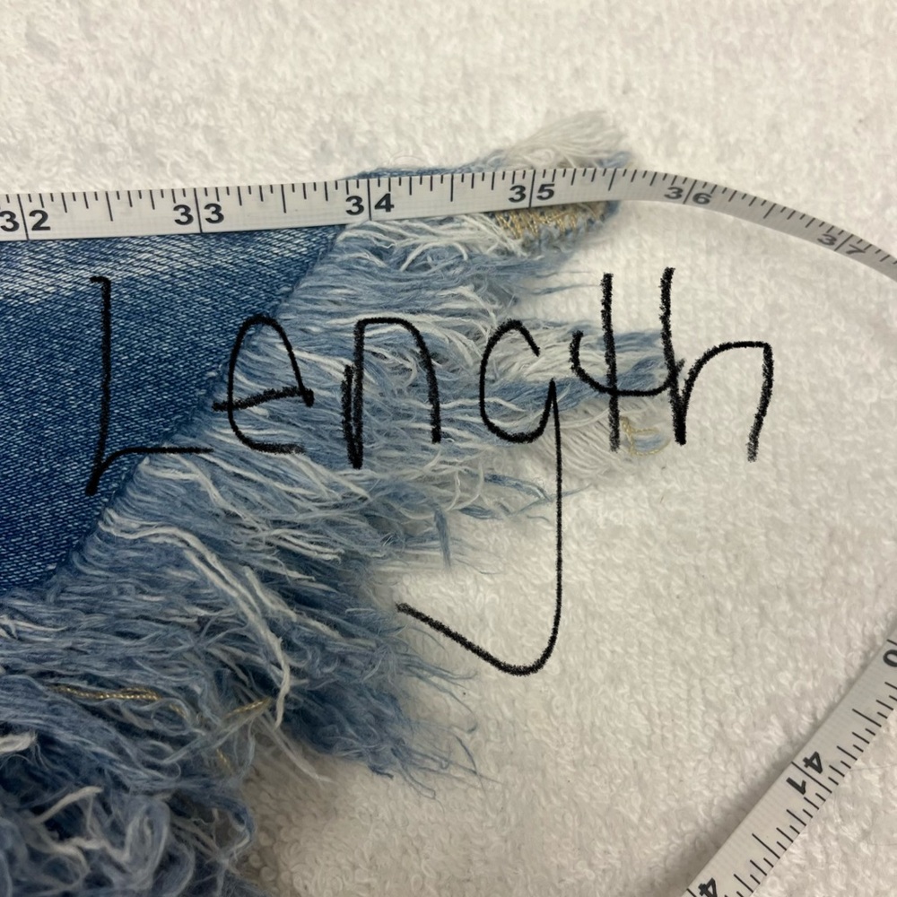 **LIKE NEW** KanCan Distressed Blue Ankle Jeans - Picture 7 of 9